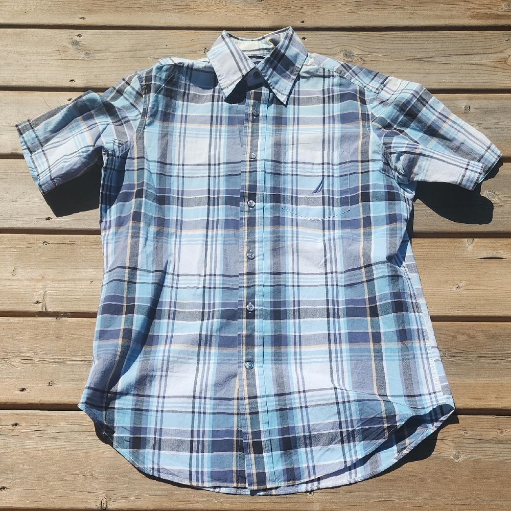 (S) Nautica Men's Button Down 100% Cotton Breathable Sustainable Plaid Office